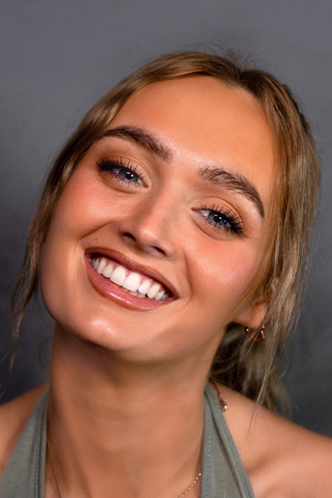 Hayley Bellamy. Image 3