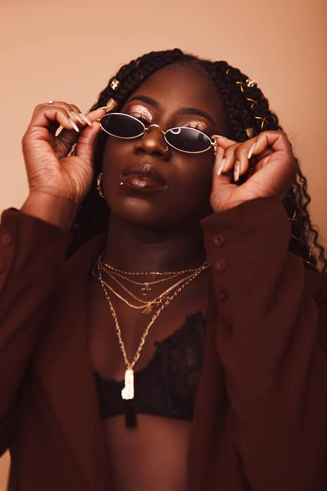 Jessica Larsh. Image 6