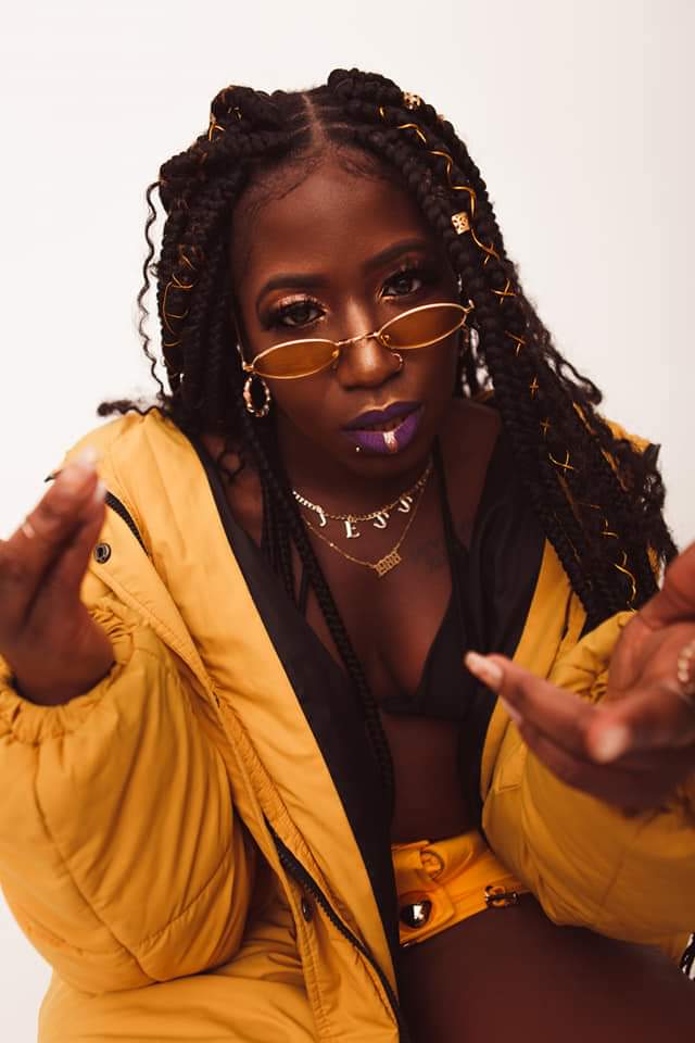 Jessica Larsh. Image 8