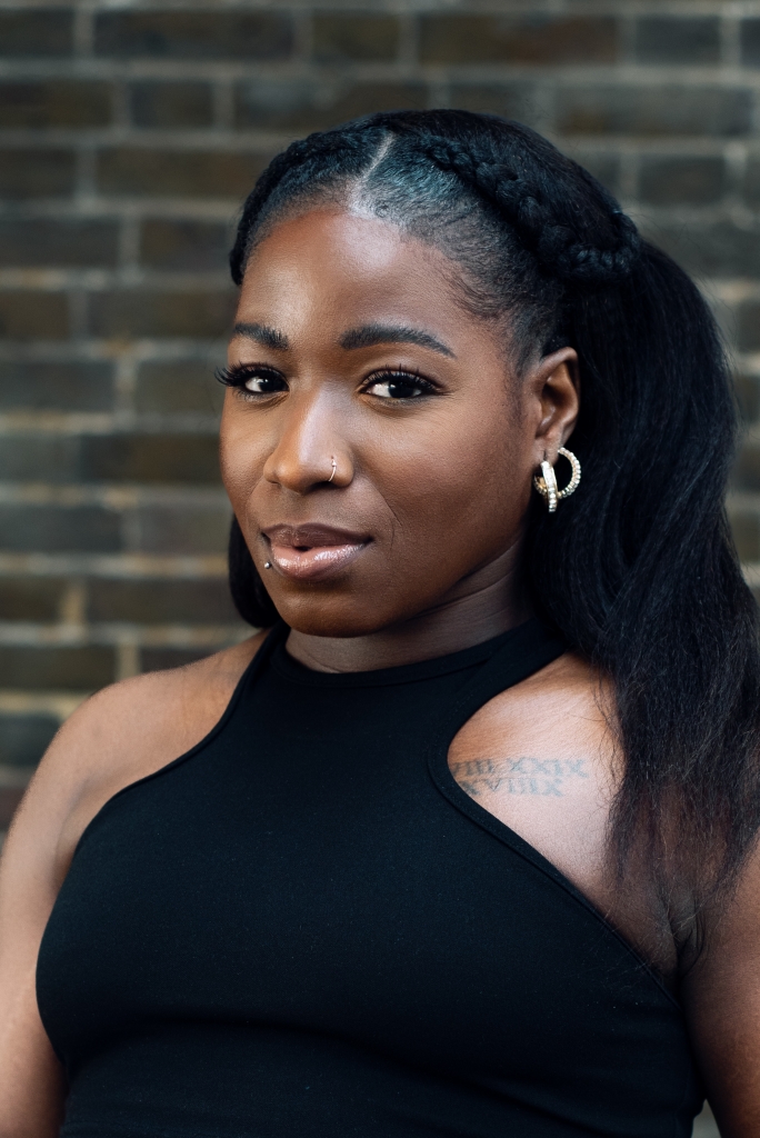 Jessica Larsh. Image 15