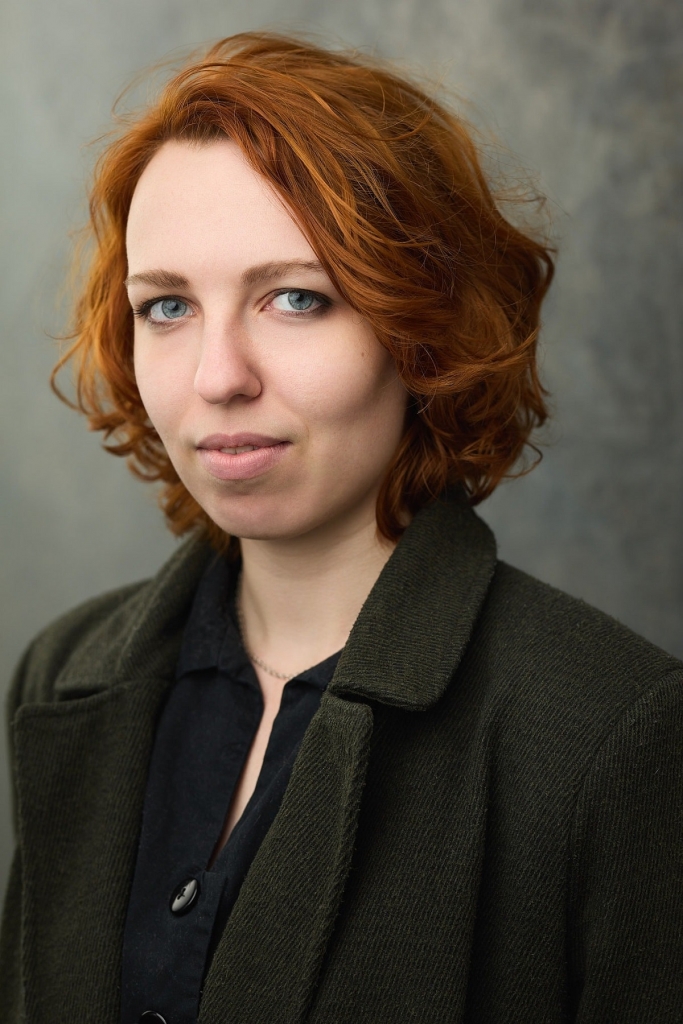 Leah Taylor. Image 2